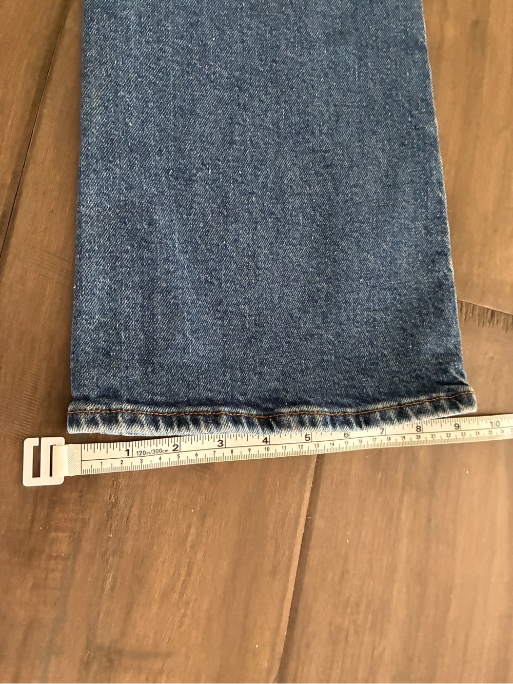 Good American Good Classic High Rise Flare Jeans in Blue Medium Wash - Size 8 - Picture 12 of 15